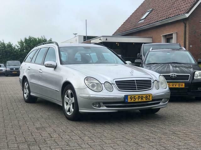 Zilver Gebruikt 2004 Mercedes E270 Avantgarde Stationwagen | € 2.900 - Afbeelding 1/4