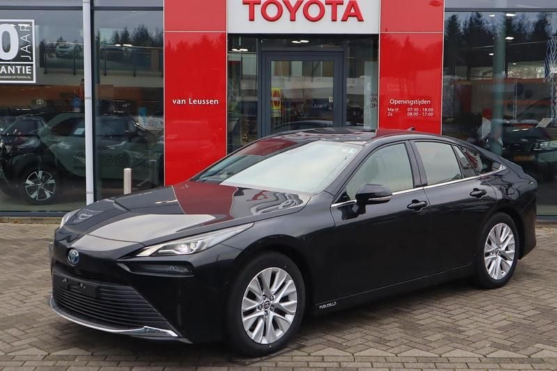 Zwart Gebruikt 2021 Toyota Mirai Sedan | € 16.999 - Afbeelding 1/1