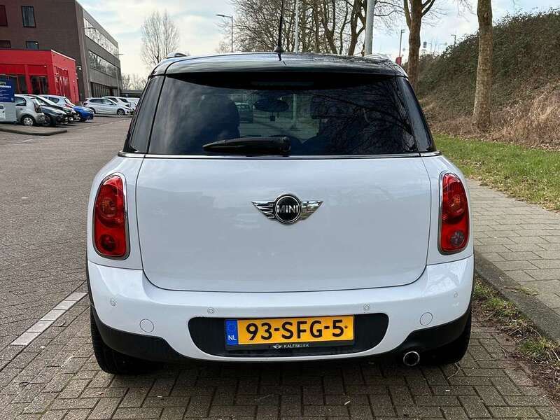 Wit Gebruikt 2011 Mini Cooper Countryman Chili SUV | € 6.850 (Eerlijke prijs) - Afbeelding 1/4