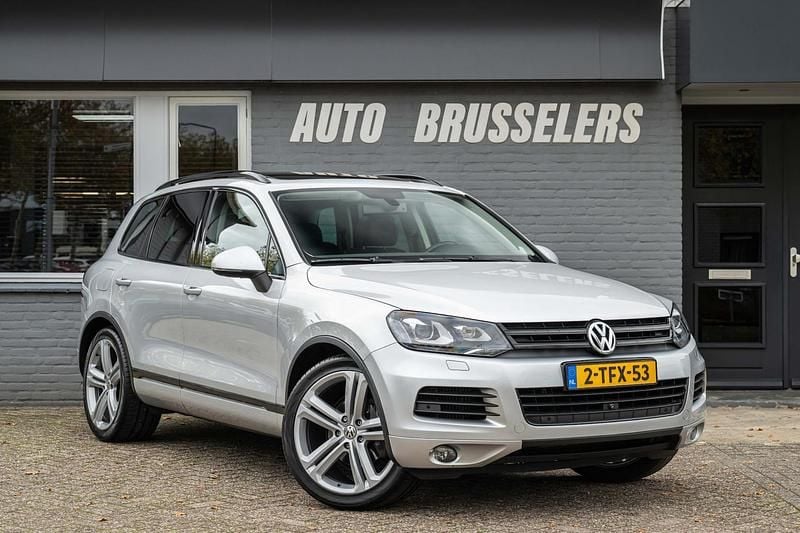 Grijs Gebruikt 2012 VW Touareg Highline SUV | € 15.895 (Eerlijke prijs) - Afbeelding 1/4