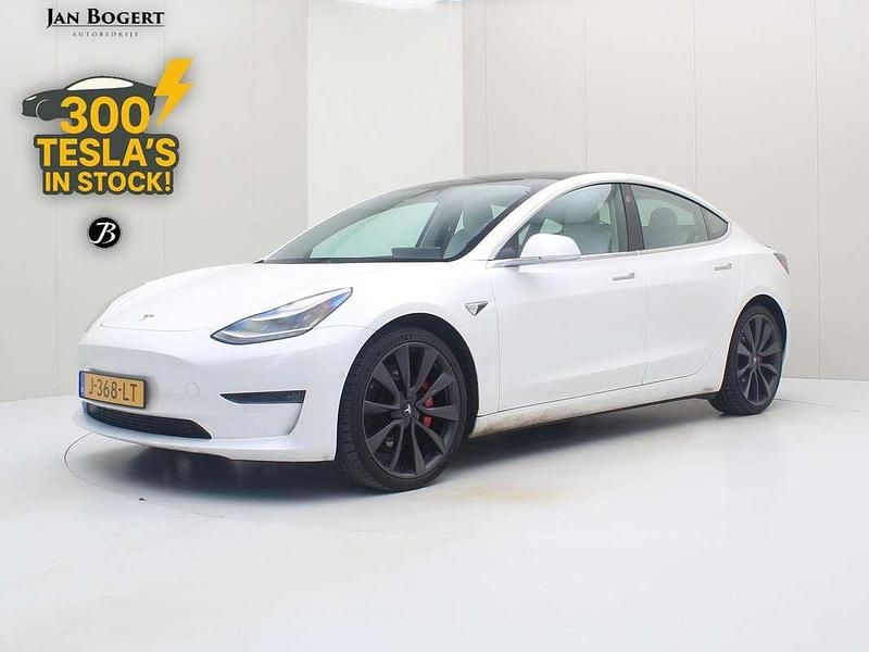 Wit Gebruikt 2020 Tesla Model 3 Performance Sedan | € 25.900 (Goede deal) - Afbeelding 1/4