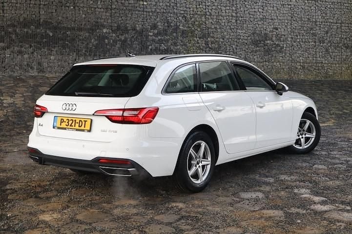 Occasion Audi A4 Proline 2022 Wit (metallic) Stationwagen