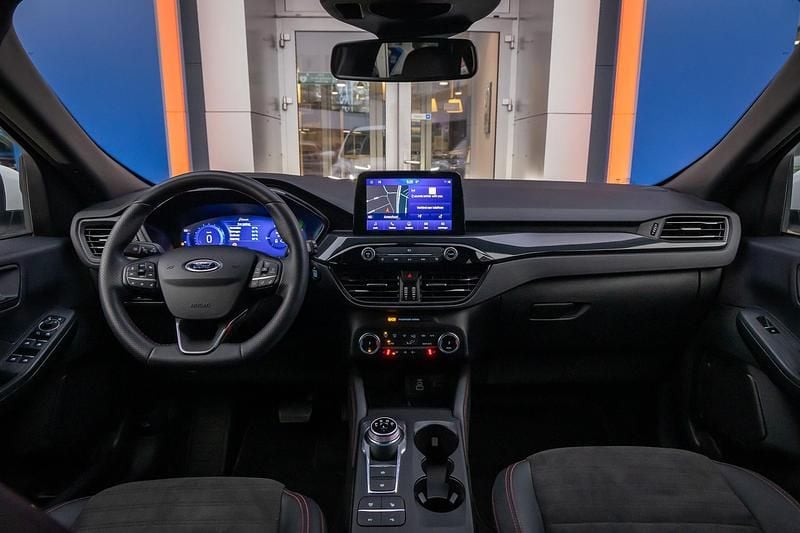 Occasion Ford Kuga ST-Line X 2026 Wit SUV