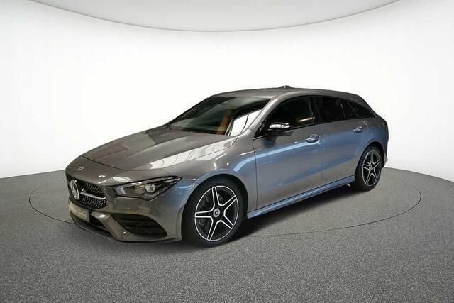 Grijs Gebruikt 2022 Mercedes CLA200 Stationwagen | € 35.000 - Afbeelding 1/4