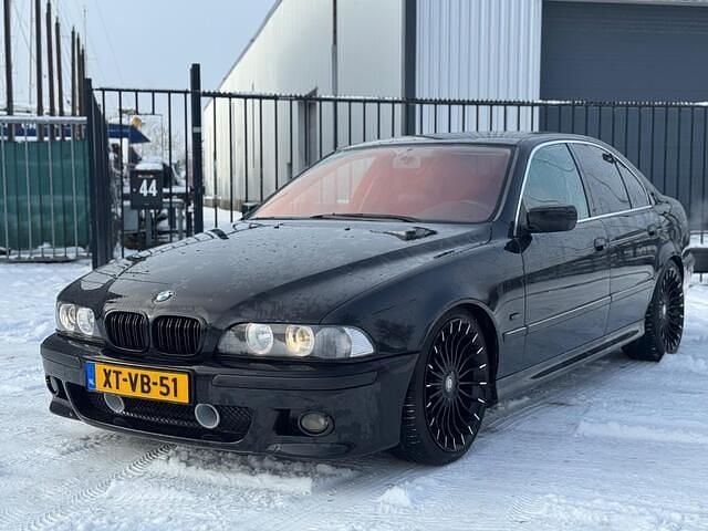 Zwart Occasion 1999 BMW 528 Executive Sedan | € 7.950 - Afbeelding 1/4