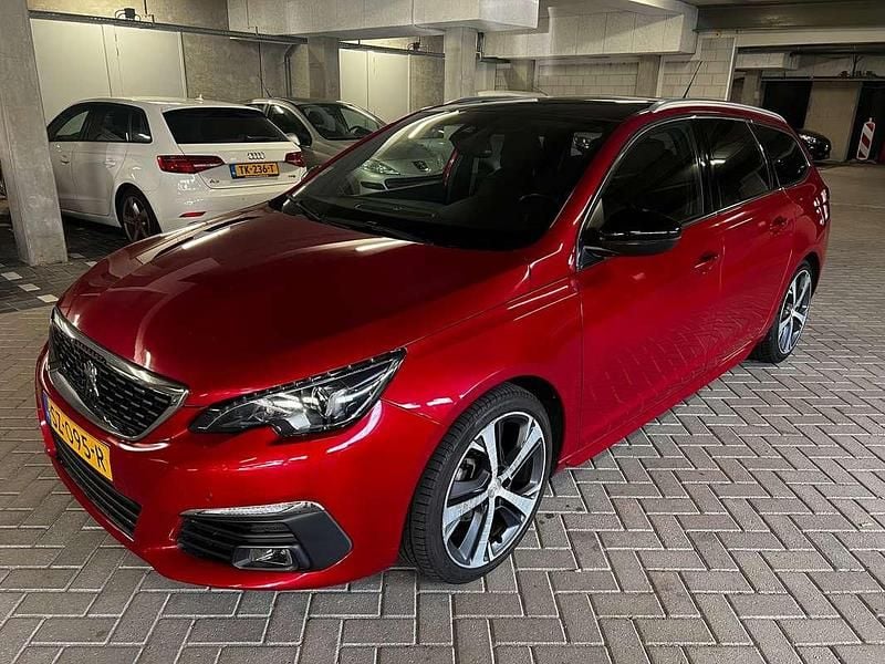 Occasion Peugeot 308 GT-line 131 PK (96 kW) 2018 Rood Stationwagen