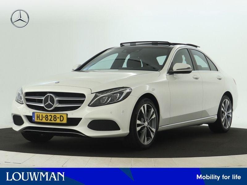 Sedan Gebruikt 2015 Mercedes C350e Edition Sedan | € 26.995 (Eerlijke prijs) - Afbeelding 1/3