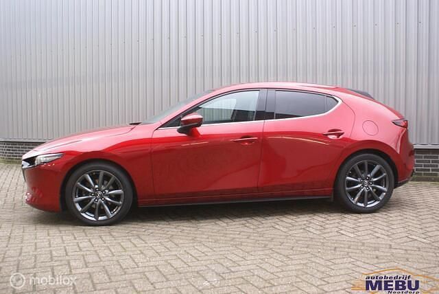 Occasion Mazda 3 Luxury 122 PK (89 kW) 2019 Rood Hatchback