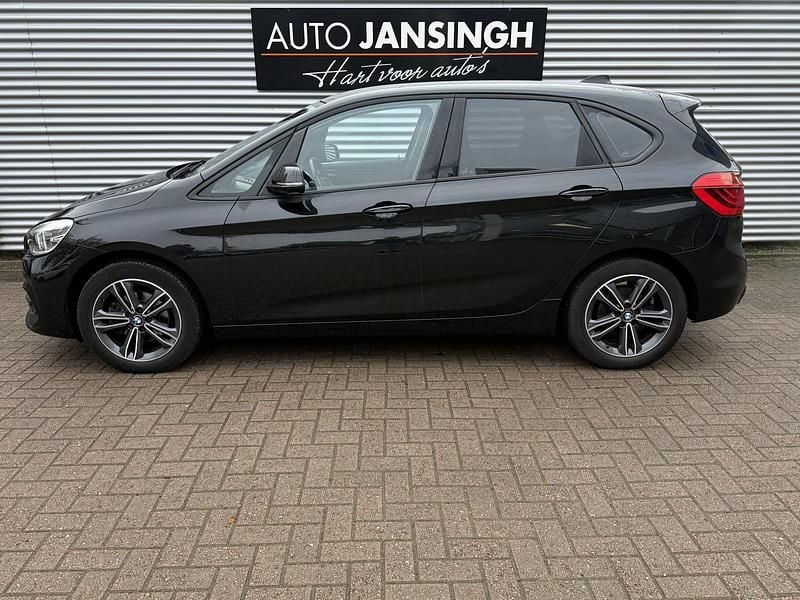 Occasion BMW 218 Executive 142 PK (104 kW) 2019 Zwart Stationwagen