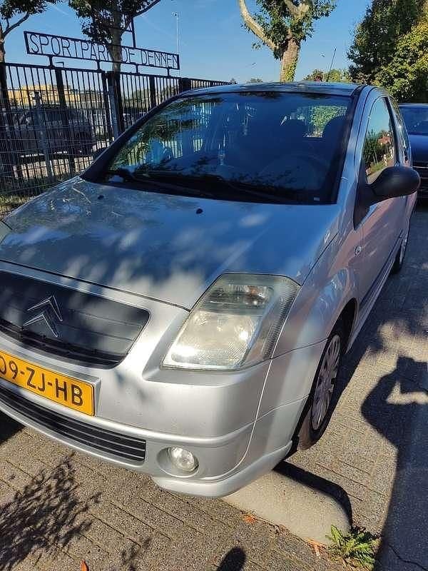 Zilver Gebruikt 2008 Citroën C2 Hatchback | € 1.650 (Iets duurder) - Afbeelding 1/4