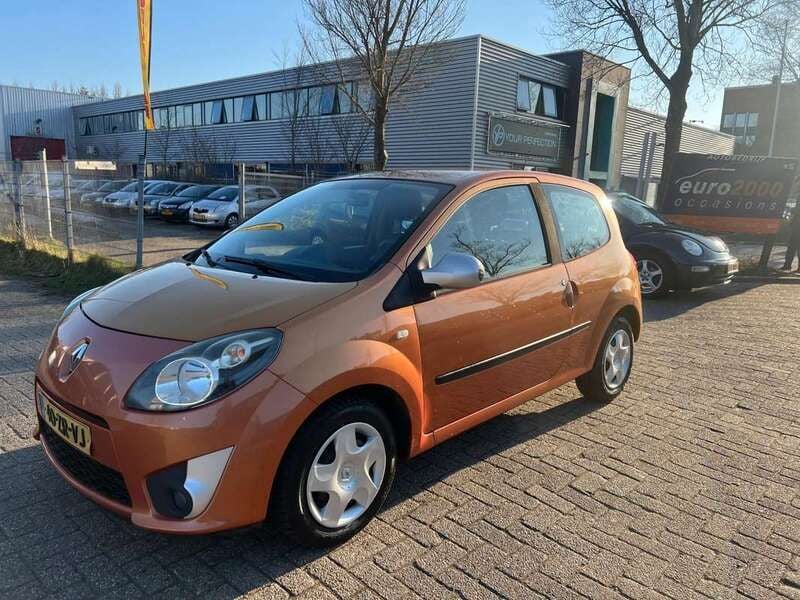 Oranje Gebruikt 2008 Renault Twingo Dynamique Hatchback | € 2.250 (Goede deal) - Afbeelding 1/4