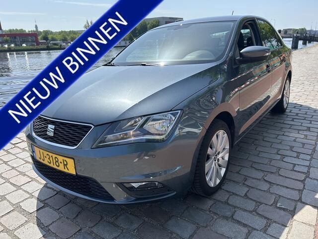 Grijs, metallic lak Gebruikt 2016 Seat Toledo CONNECT Hatchback | € 7.450 (Eerlijke prijs) - Afbeelding 1/4