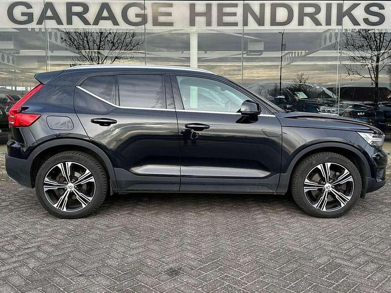 Occasion Volvo XC40 Inscription 179 PK (131 kW) 2021 Zwart (metallic) SUV