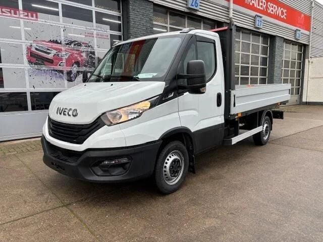 Wit Nieuw 2024 Iveco Daily Van | € 43.600 - Afbeelding 1/4