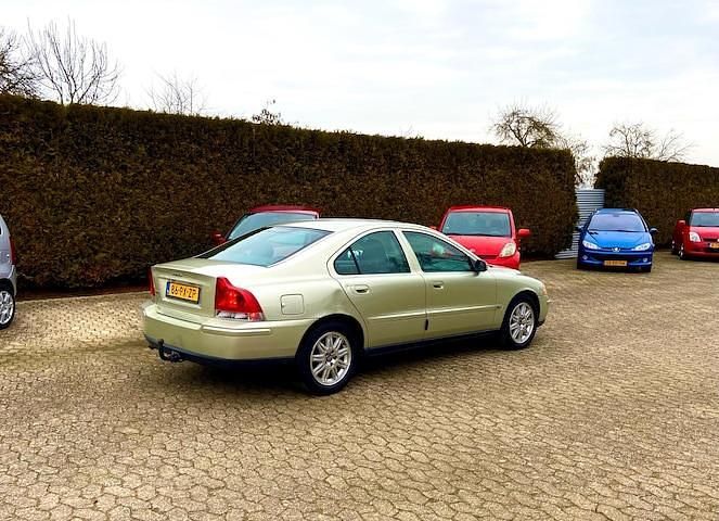 Occasion Volvo S60 140 PK (102 kW) 2005 Beige Sedan