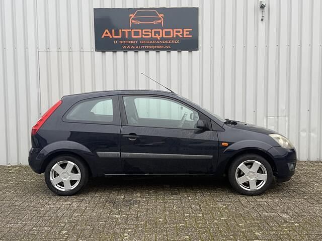 Occasion Ford Fiesta Futura 82 PK (60 kW) 2006 Blauw Hatchback