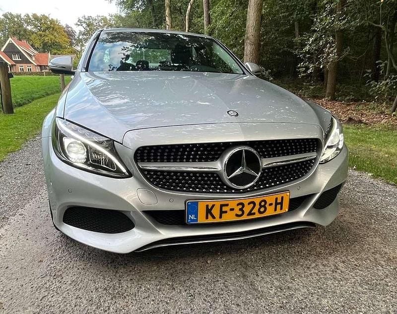 Zilver Gebruikt 2015 Mercedes C250 Edition 1 Sedan | € 24.750 (Goede deal) - Afbeelding 1/4