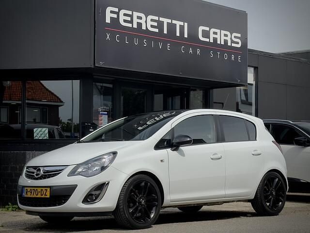 Wit Gebruikt 2014 Opel Corsa Sport Hatchback | € 5.900 (Eerlijke prijs) - Afbeelding 1/4