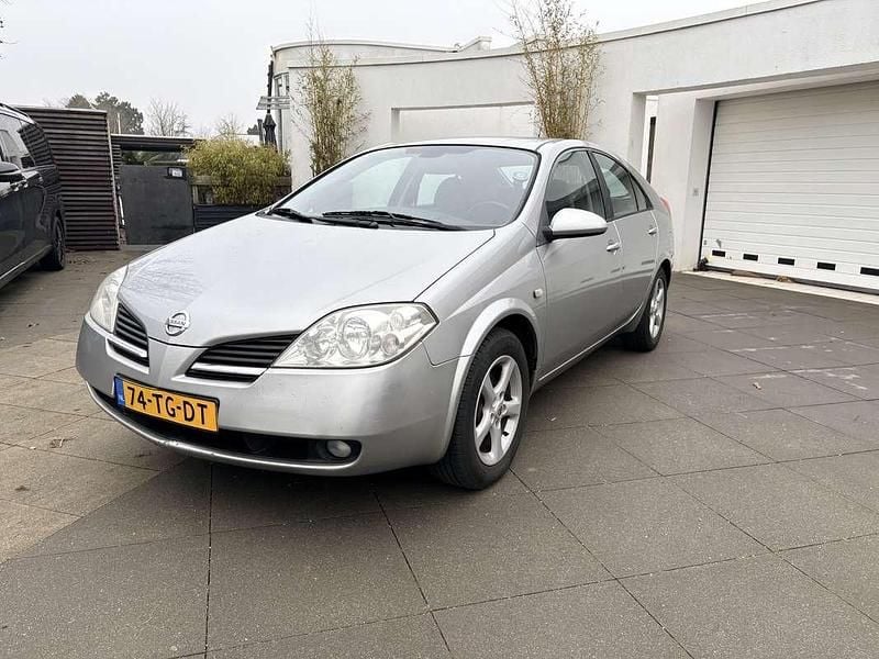 Grijs Occasion 2006 Nissan Primera Hatchback | € 1.600 (Eerlijke prijs) - Afbeelding 1/4