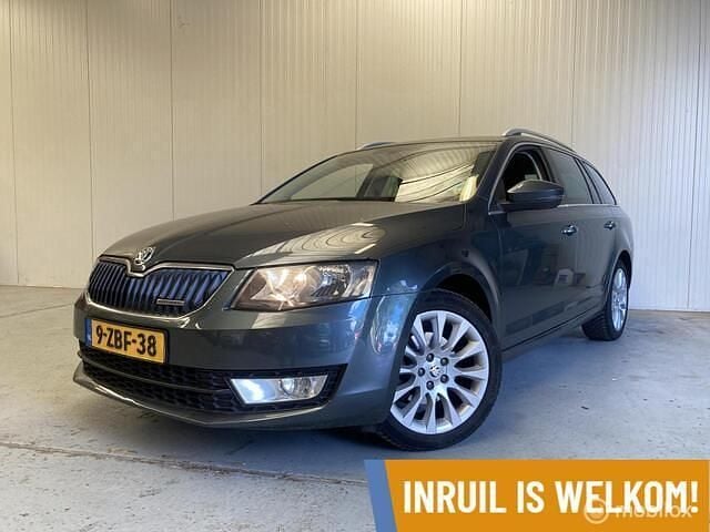 Grijs Gebruikt 2014 Skoda Octavia Business Line Stationwagen | € 5.250 (Goede deal) - Afbeelding 1/4