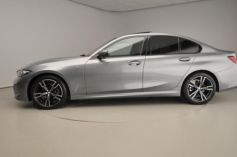 Occasion BMW 320 Shadowline 184 PK (135 kW) 2023 Grijs Sedan