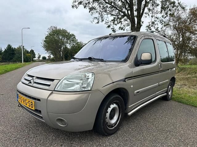 Beige Gebruikt 2005 Citroën Berlingo Attraction MPV | € 1.999 (Eerlijke prijs) - Afbeelding 1/4