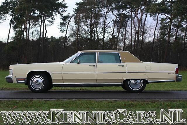 Occasion Lincoln Continental 1976 Geel Sedan