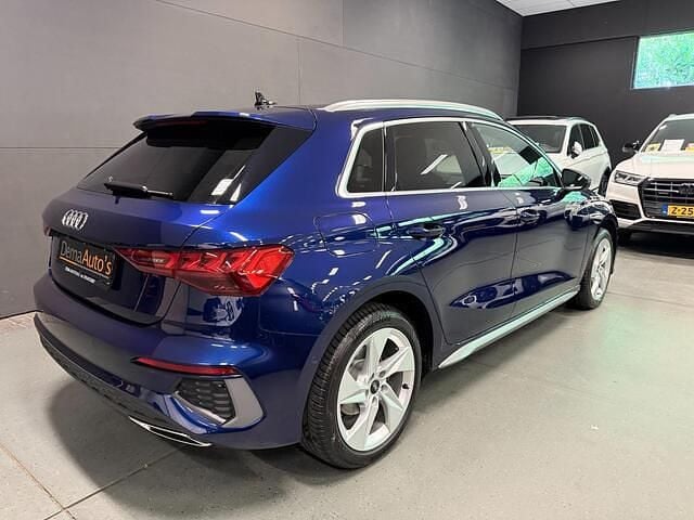 Occasion Audi A3 Sportback S-Line 204 PK (150 kW) 2021 Blauw Hatchback