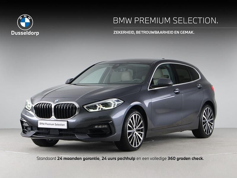 Grijs Gebruikt 2020 BMW 118 Executive Hatchback | € 24.900 (Eerlijke prijs) - Afbeelding 1/4
