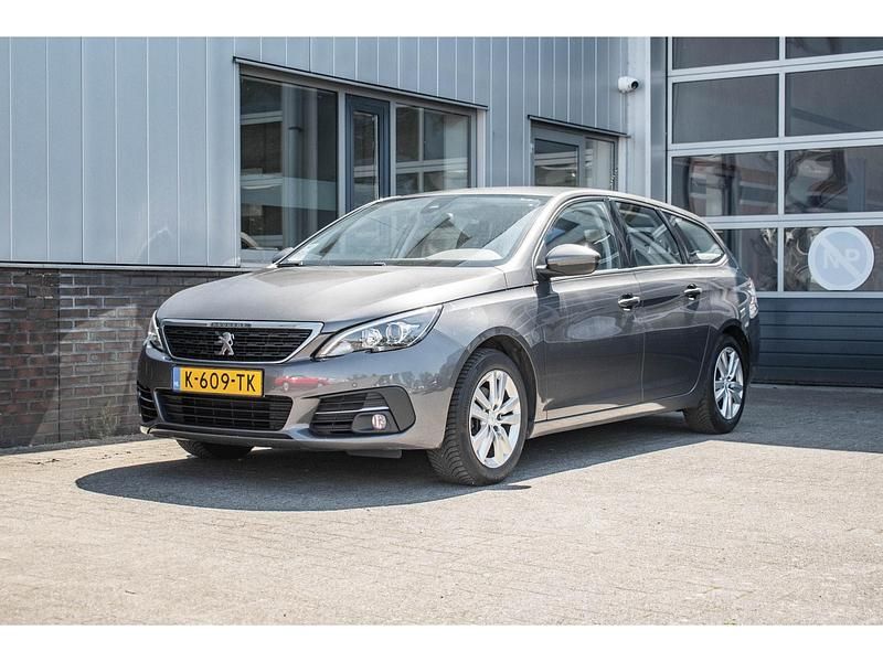 Grijs Occasion 2021 Peugeot 308 Active Stationwagen | € 9.200 (Super prijs) - Afbeelding 1/4