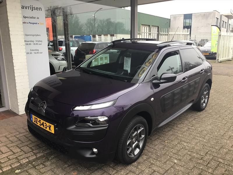 Paars Occasion 2016 Citroën C4 Cactus Shine Hatchback | € 8.995 (Iets duurder) - Afbeelding 1/4