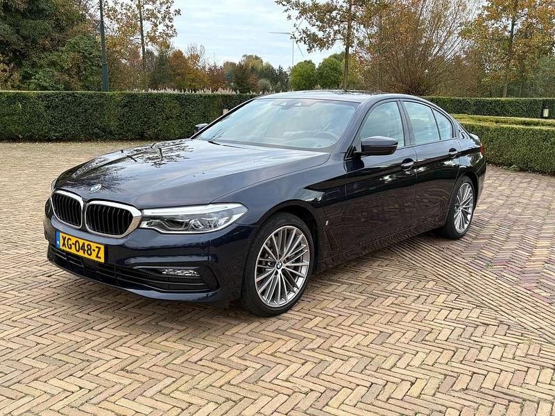 Blauw Occasion 2019 BMW 530 iPerformance Sedan | € 24.000 (Super prijs) - Afbeelding 1/4