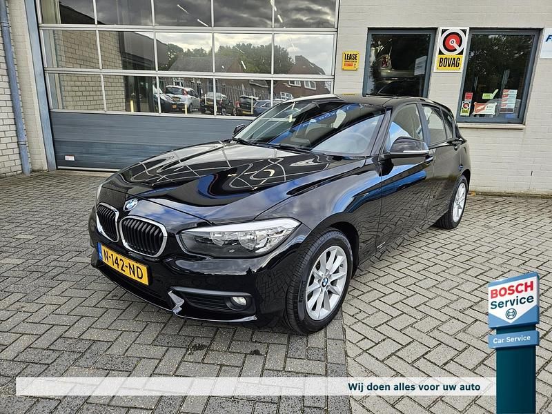Zwart Gebruikt 2016 BMW 116 Executive Hatchback | € 11.350 (Eerlijke prijs) - Afbeelding 1/4