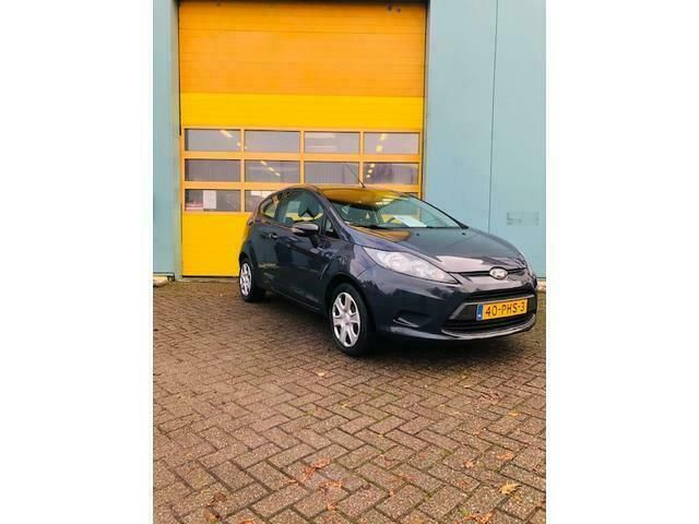 Grijs Gebruikt 2011 Ford Fiesta Hatchback | € 5.350 (Iets duurder) - Afbeelding 1/4