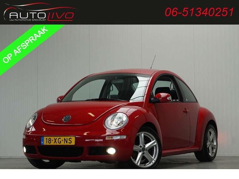 Rood, metallic lak Gebruikt 2007 VW Beetle Highline Hatchback | € 6.895 (Duur) - Afbeelding 1/4