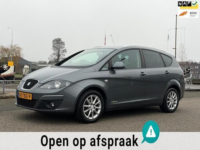 Grijs (metallic) Gebruikt 2012 Seat Altea XL MPV | € 3.250 (Goede deal) - Afbeelding 1/4