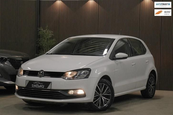 Wit Occasion 2016 VW Polo Allstar Hatchback | € 8.950 (Eerlijke prijs) - Afbeelding 1/4