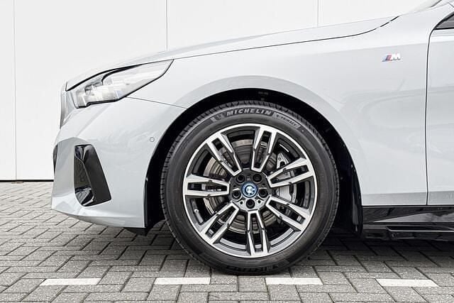 Occasion BMW i5 M Sport 250 kW (340 PK) 2025 Grijs Sedan