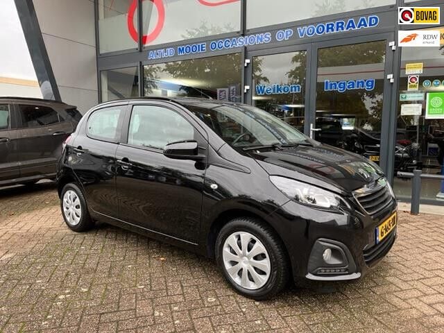 Zwart Gebruikt 2020 Peugeot 108 Active Hatchback | € 11.500 (Duur) - Afbeelding 1/4