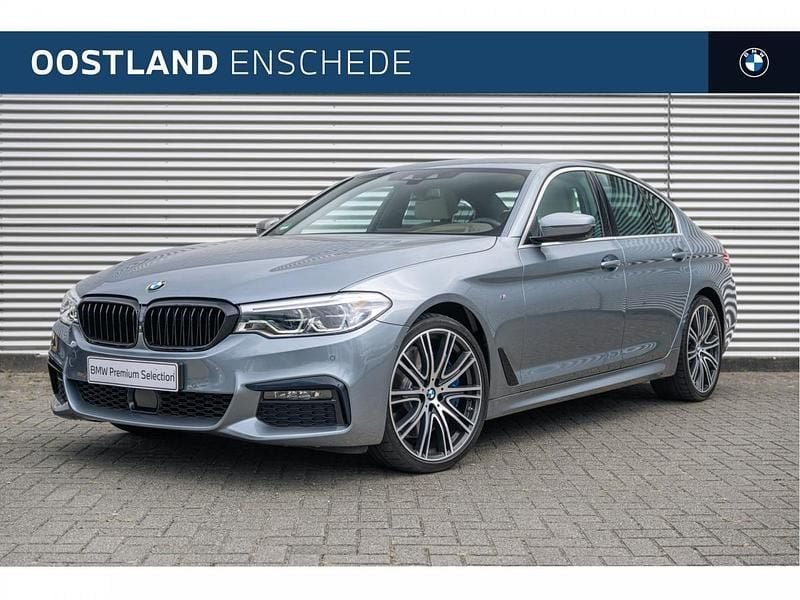 Bluestone (grijs metallic) Gebruikt 2019 BMW 540 Comfort Edition Sedan | € 42.500 (Eerlijke prijs) - Afbeelding 1/1