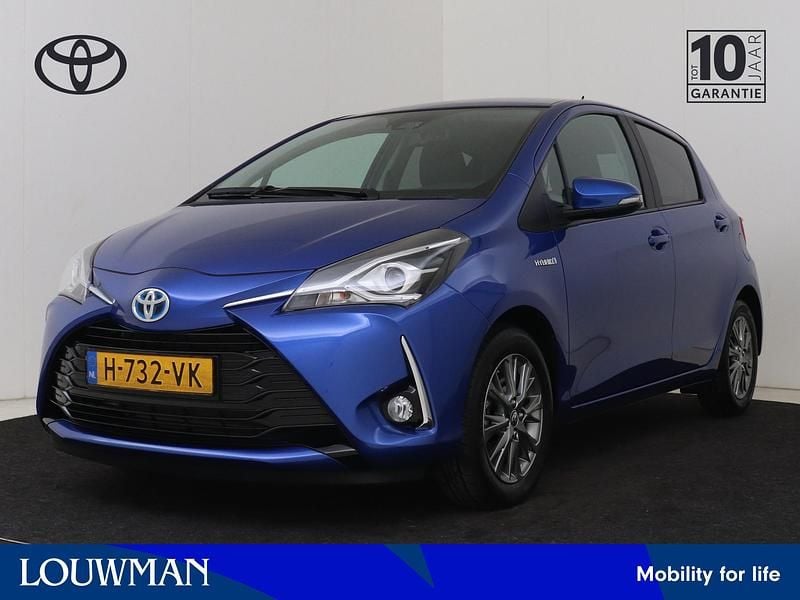 Blauw Occasion 2020 Toyota Yaris Hybrid Hatchback | € 19.950 (Eerlijke prijs) - Afbeelding 1/4