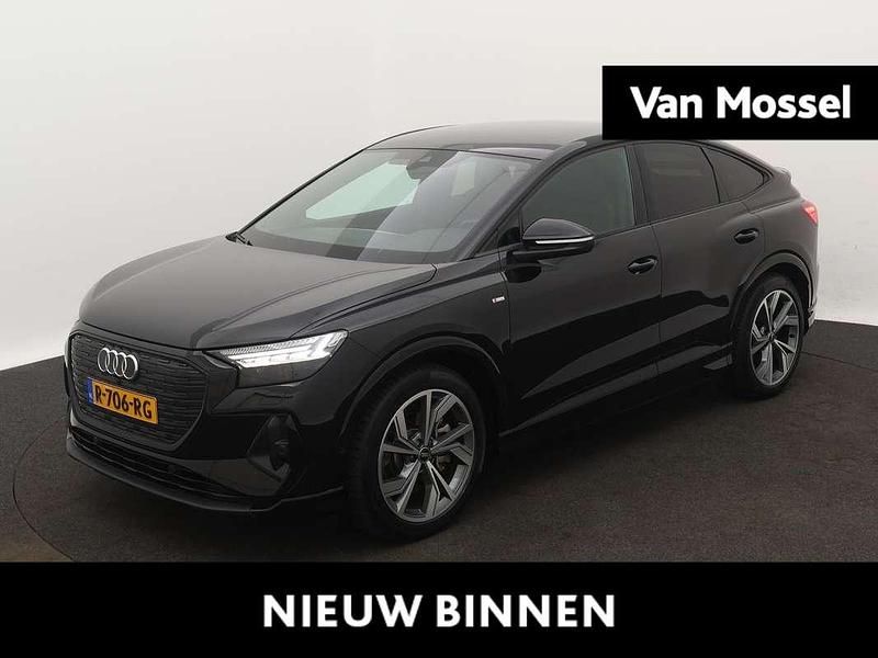 Zwart Gebruikt 2022 Audi Q4 Sportback e-tron Design SUV | € 36.900 (Eerlijke prijs) - Afbeelding 1/4