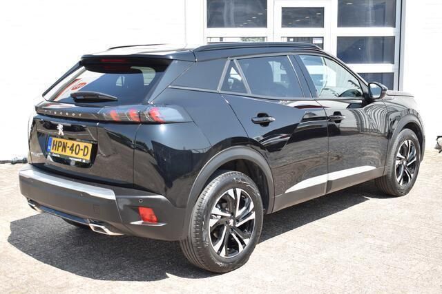 Zwart Gebruikt 2023 Peugeot 2008 Allure SUV | € 21.895 (Goede deal) - Afbeelding 1/2