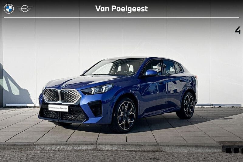 M portimao blau Gebruikt 2024 BMW iX2 M Sport SUV | € 49.900 (Super prijs) - Afbeelding 1/4