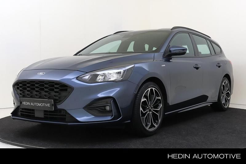 Blauw Gebruikt 2020 Ford Focus Business Edition Stationwagen | € 15.945 (Iets duurder) - Afbeelding 1/4
