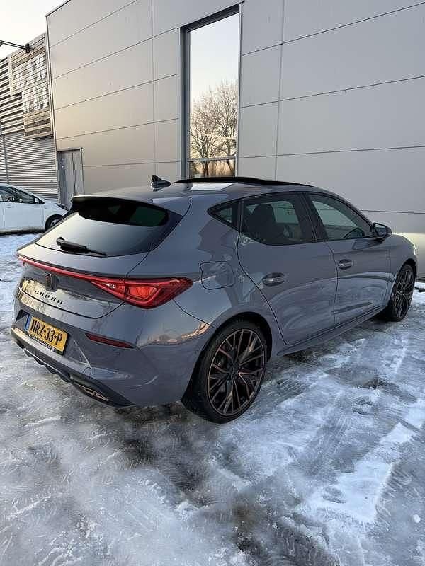 Occasion Cupra Leon 150 PK (110 kW) 2021 Grijs Hatchback