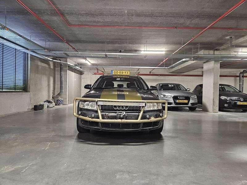 Grijs Gebruikt 2002 Audi 80 Exclusive Stationwagen | € 2.000 - Afbeelding 1/4