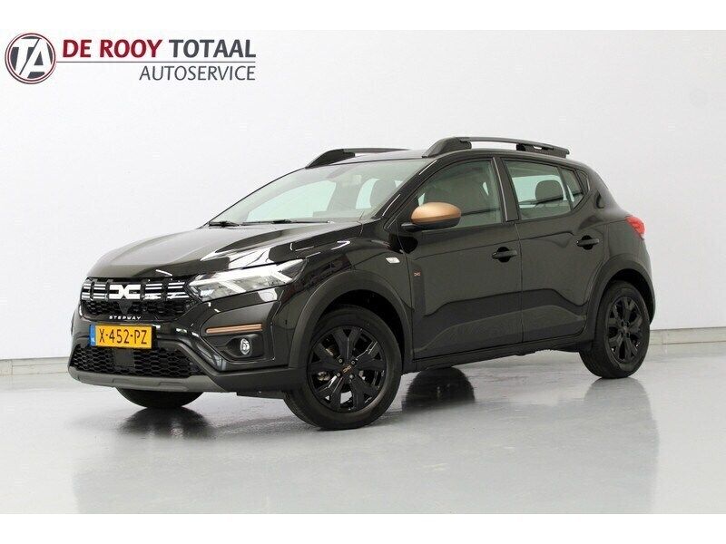 Zwart Gebruikt 2024 Dacia Sandero Extreme Hatchback | € 21.990 (Iets duurder) - Afbeelding 1/4