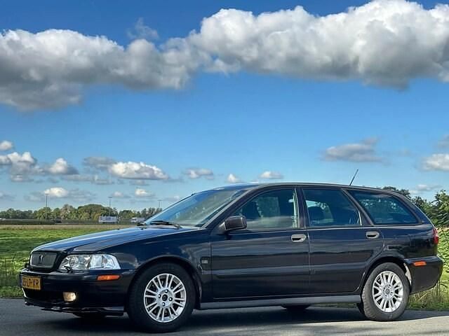 Occasion Volvo V40 2003 Zwart Sedan