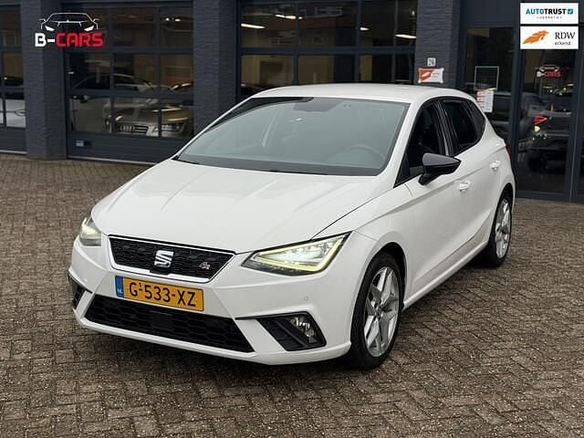 Wit Occasion 2020 Seat Ibiza FR Hatchback | € 11.999 (Eerlijke prijs) - Afbeelding 1/4